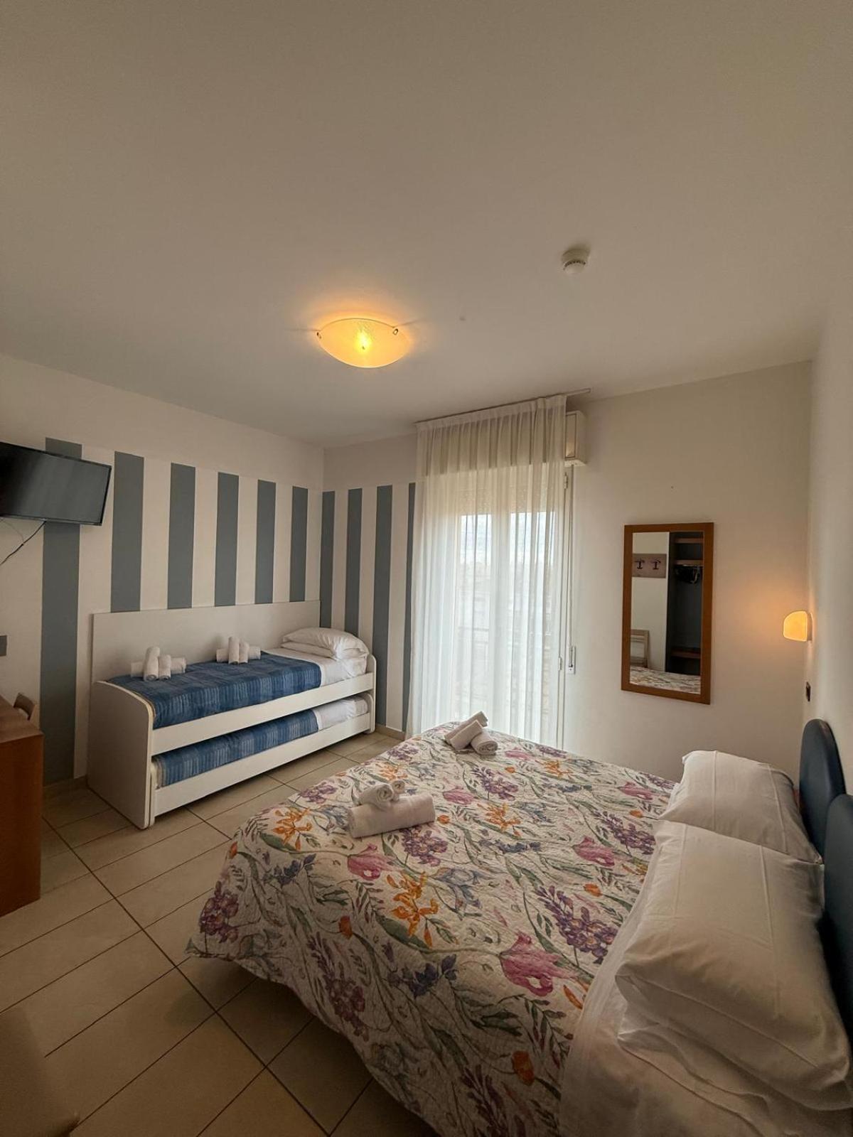 Hotel Berenice 리미니 외부 사진