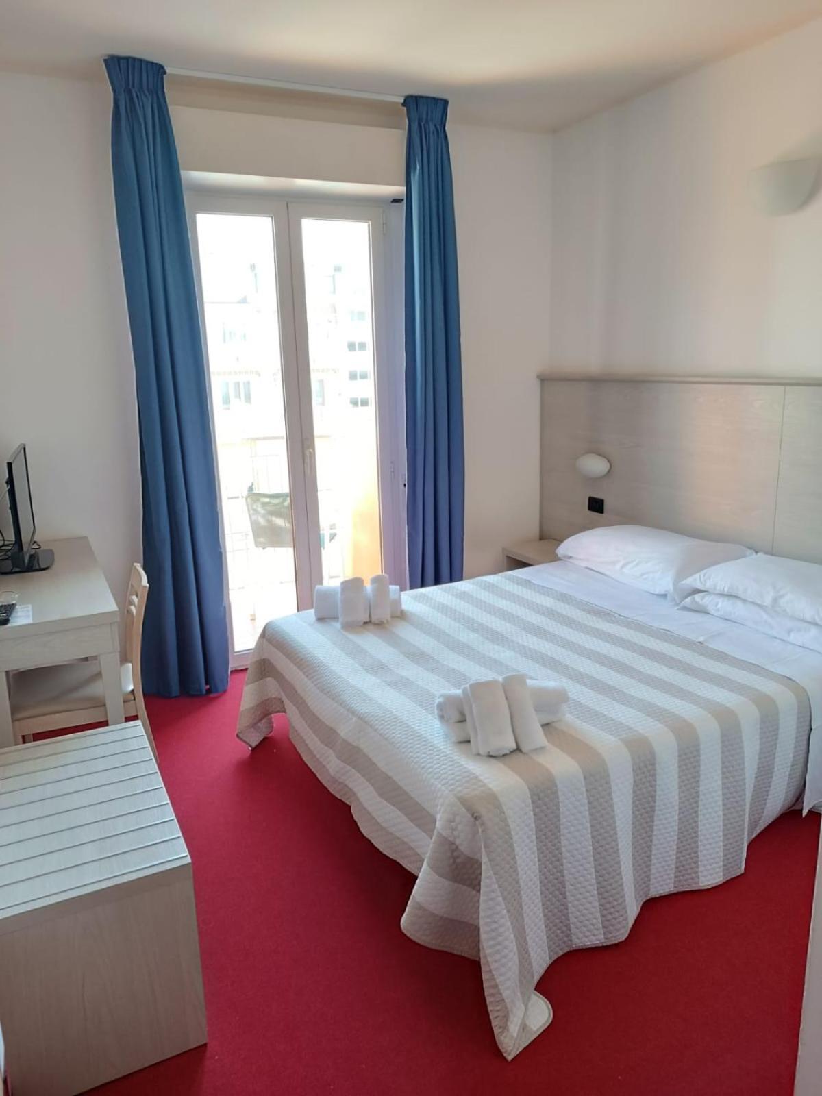 Hotel Berenice 리미니 외부 사진