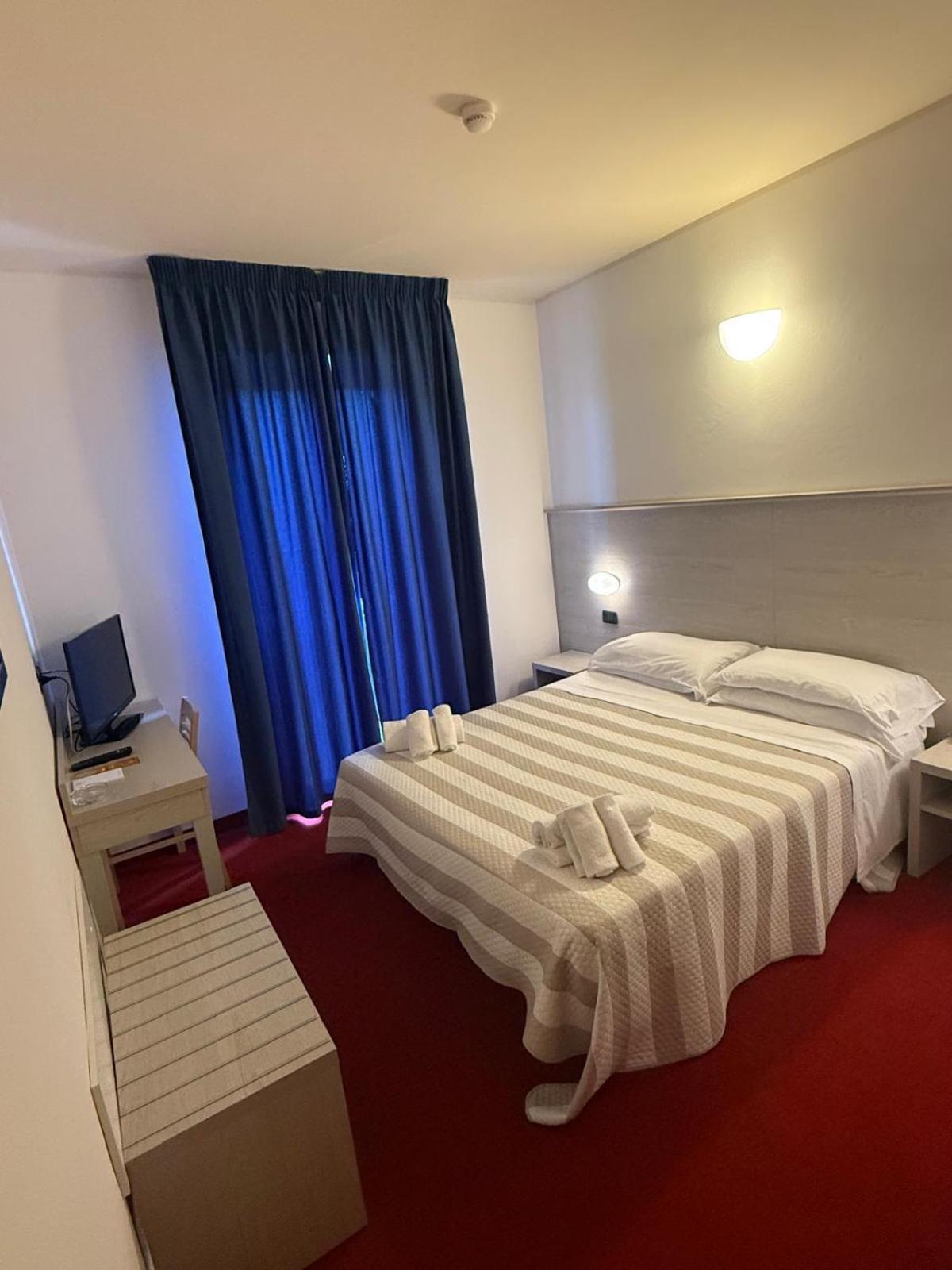 Hotel Berenice 리미니 외부 사진
