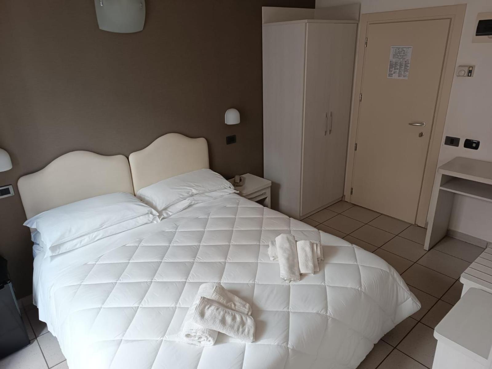 Hotel Berenice 리미니 외부 사진