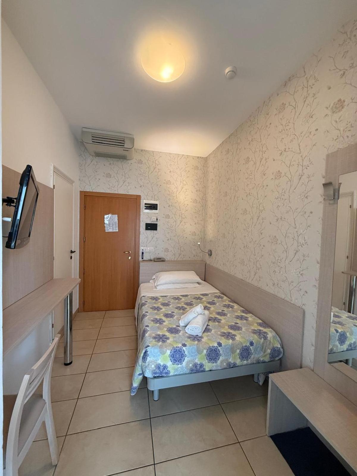 Hotel Berenice 리미니 외부 사진