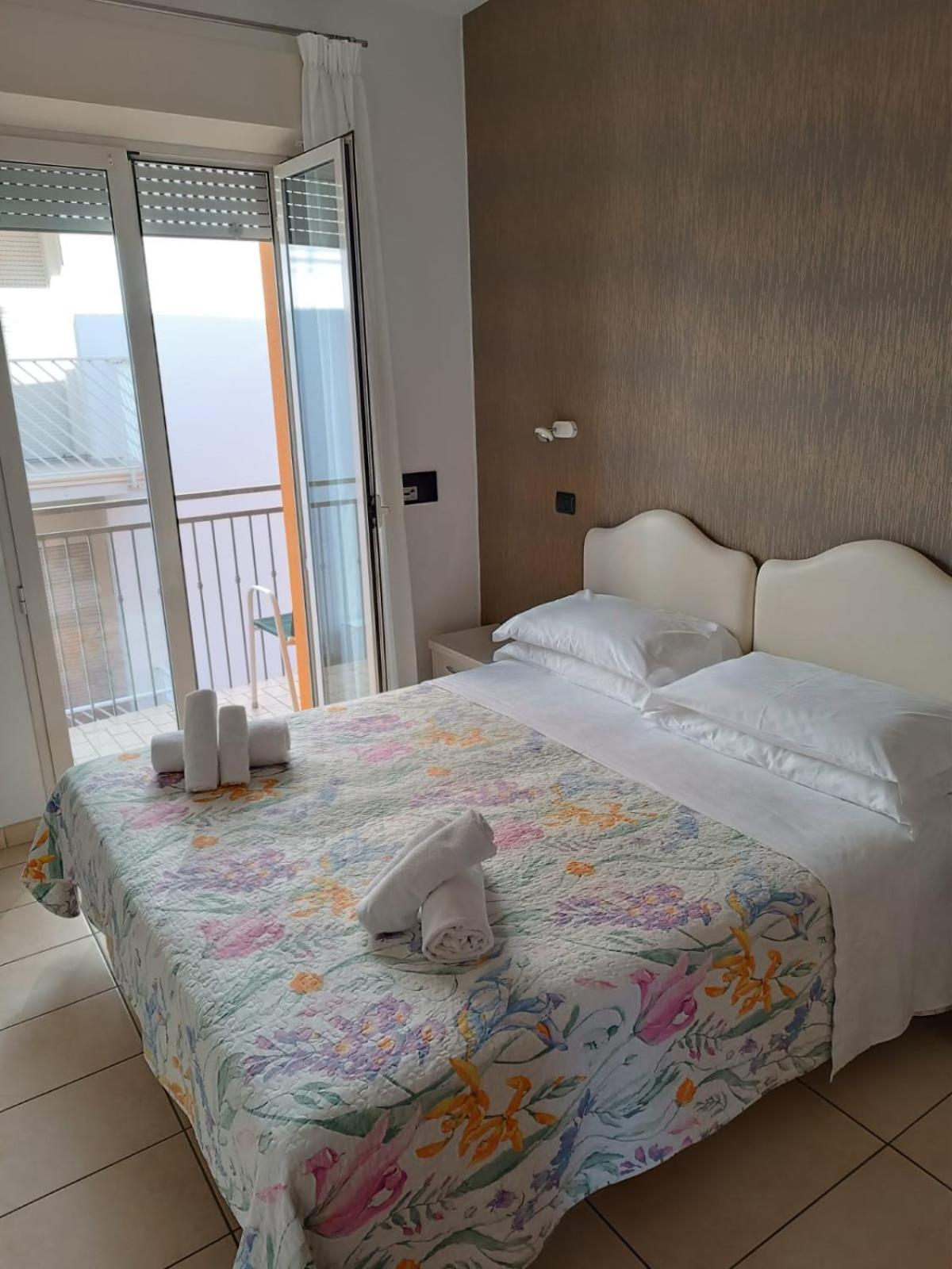 Hotel Berenice 리미니 외부 사진